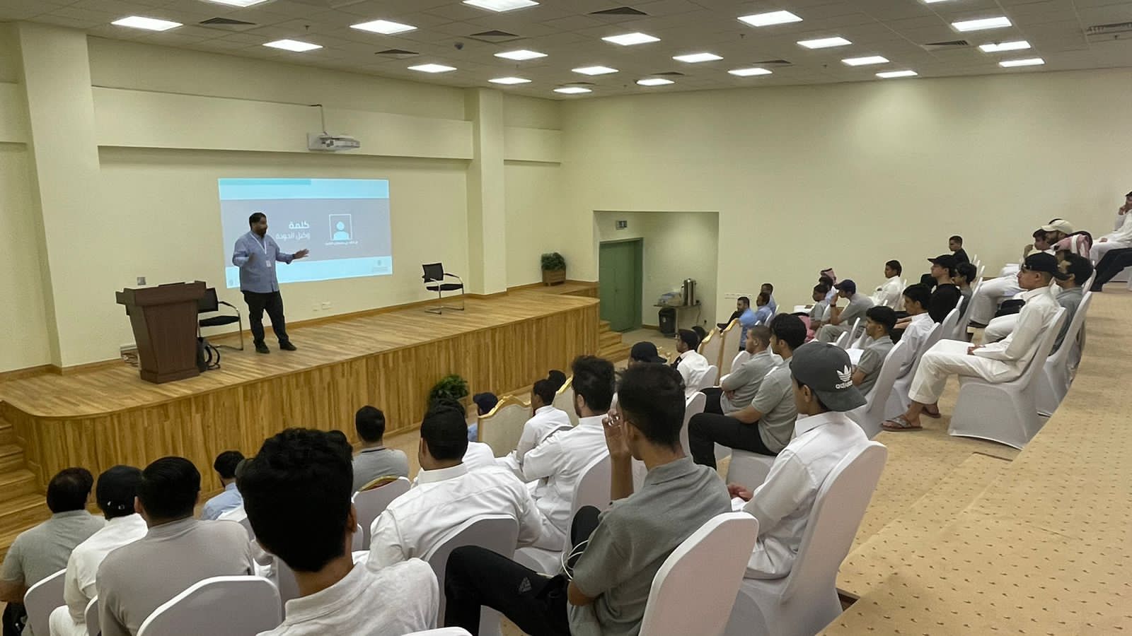 "التطبيقية" تختتم برنامجها التأهيلي للمتدربين المستجدين
