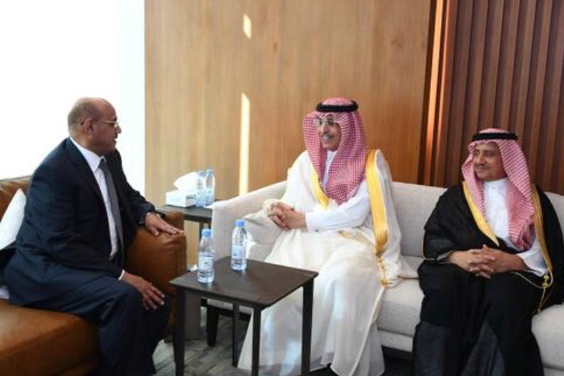 برعاية المملكة .. صندوق النقد العربي يوقع اتفاقاً مع الحكومة اليمنية لدعم برنامج الإصلاح الاقتصادي والمالي بمليار دولار