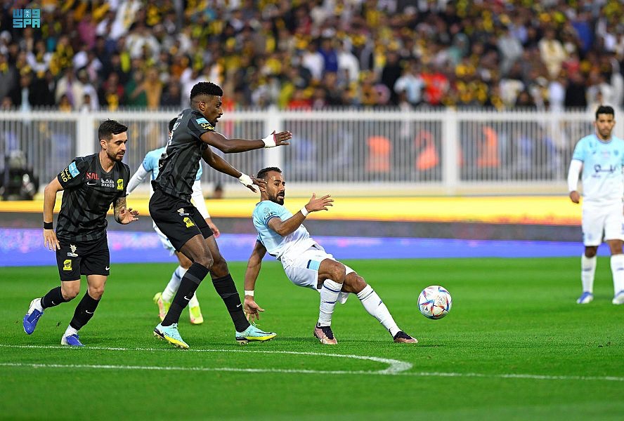 الاتحاد يتجاوز أبها والطائي يقسو على الباطن برباعية