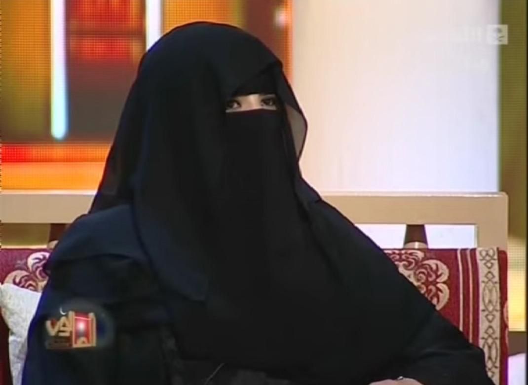 ثقافة وفنون الدمام تكرم ليلى الأحيدب وتحتفي بيوم القصة العالمي في مهرجان بيت السرد السادس