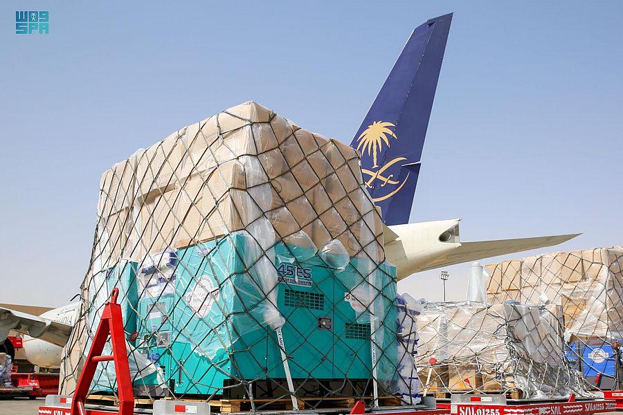 مغادرة الطائرة الإغاثية السعودية الثالثة تحمل 30 طنًا من مساعدات المملكة للشعب الأوكراني