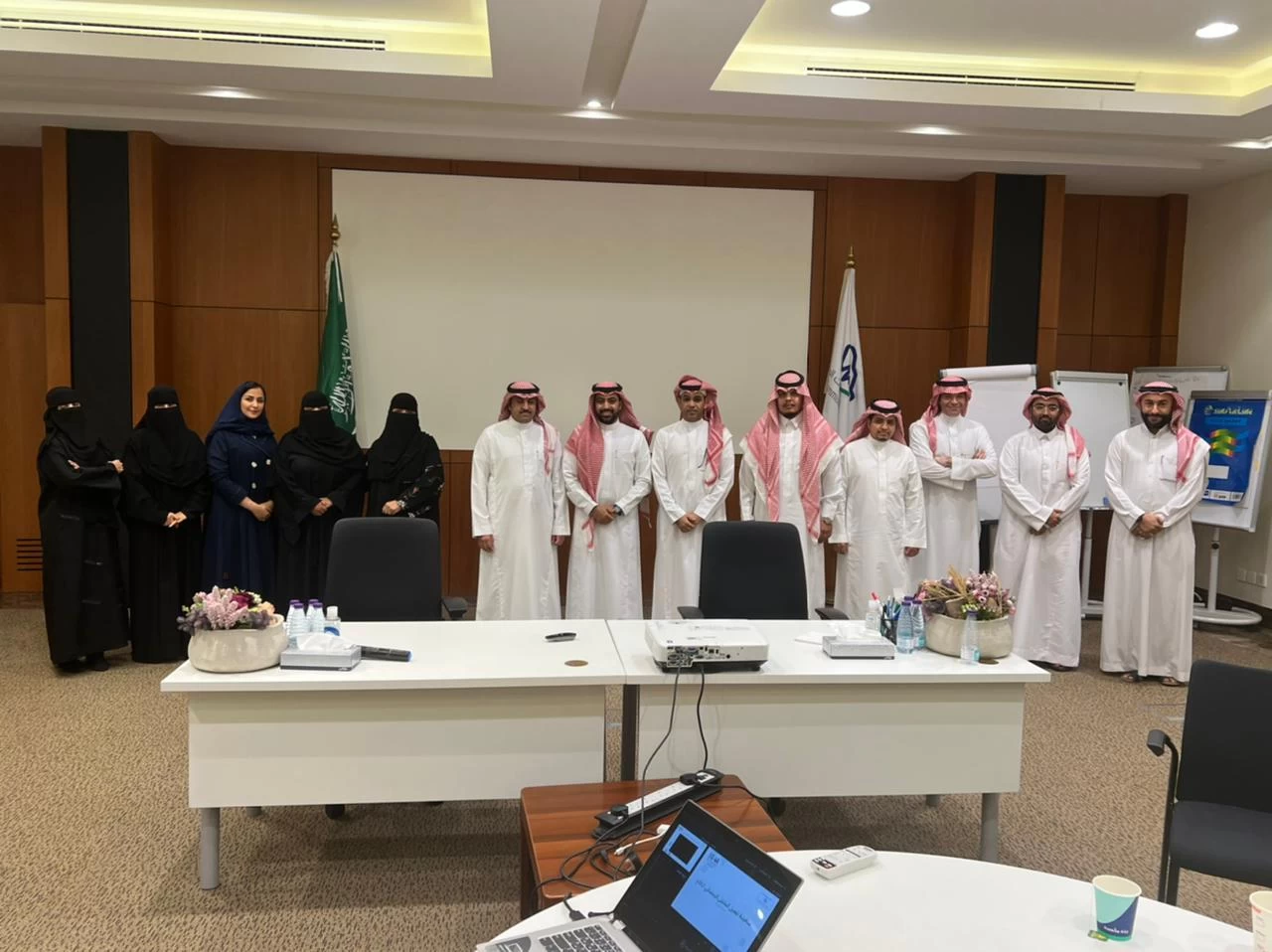 جمعية الإدارة الصحية فرع الرياض تعقد إجتماعها للخطة التشغيلية