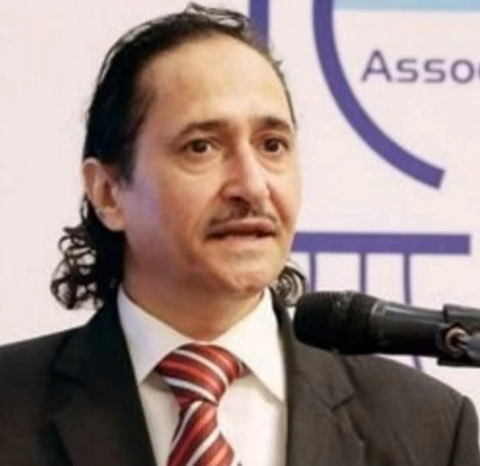 كارنتر يرحب بعودة مقعد سوريا للجامعة العربية