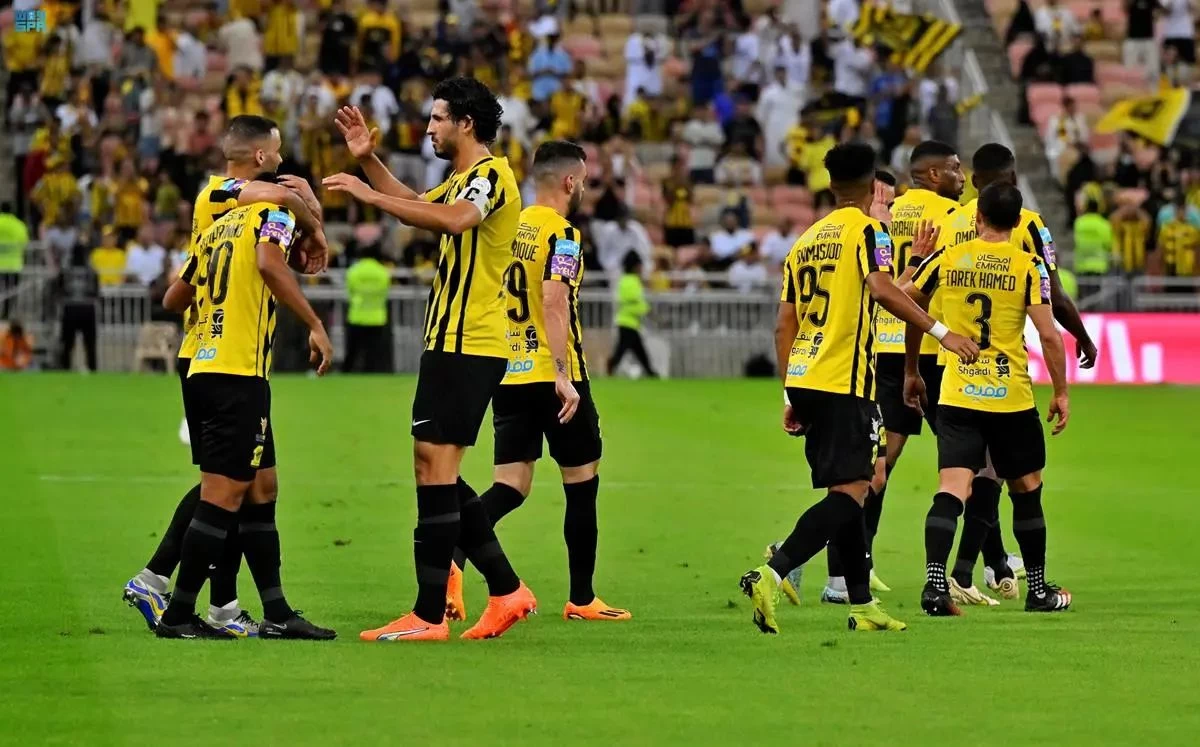 برباعية نظيفة .. الاتحاد يُحكم قبضته على صدارة دوري روشن السعودي بفوزه على أبها