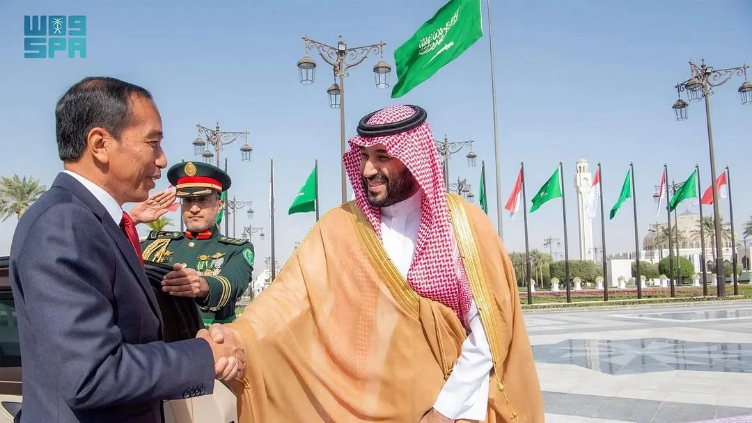 ولي العهد يستقبل الرئيس الإندونيسي ويعقدان جلسة مباحثات رسمية ويشهدان توقيع عدد من الاتفاقيات والمذكرات الثنائية