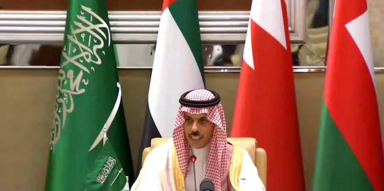 وزير الخارجية يطالب بإيصال المساعدات إلى غزة