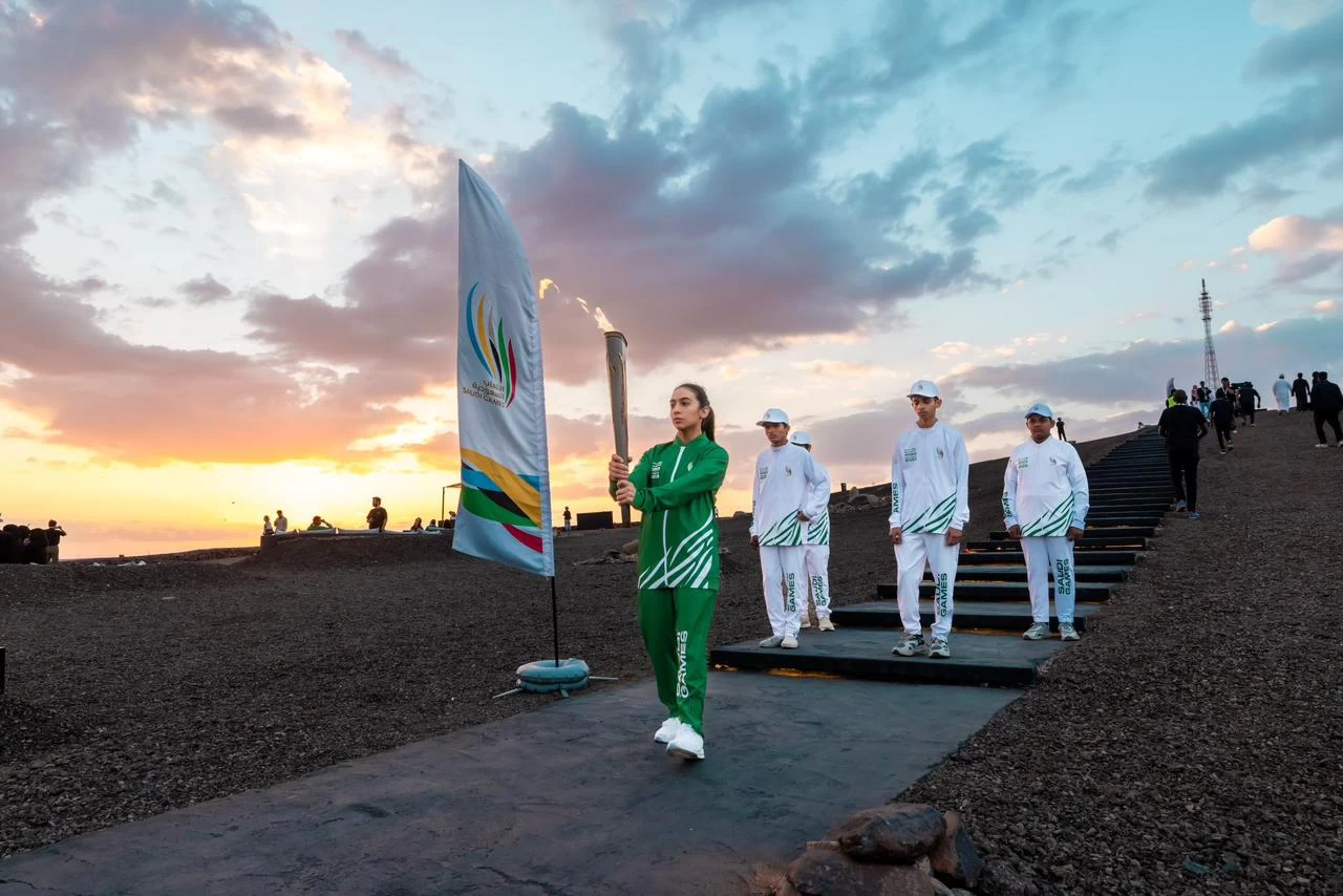 دورة الألعاب السعودية في نسختها الثانية تنطلق بعد أيام ، والجماهير تترقب الحدث الرياضي الوطني الأكبر.