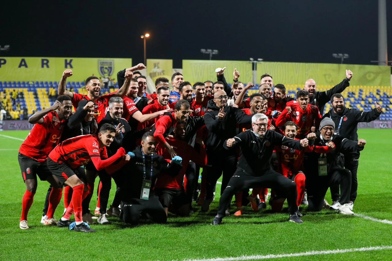 حمدالله ينقذ الاتحاد من الهزيمة أمام الاتفاق ، والرياض يحقق فوزاً مثيراً على التعاون.