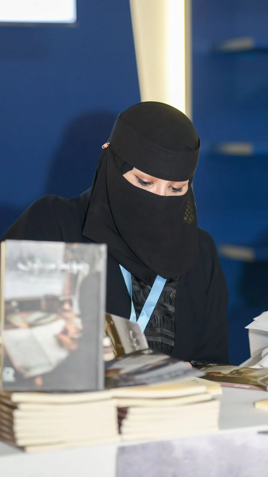 الأديبة أمل الزهراني توقع "ديمة تُمطر صدر الورق"