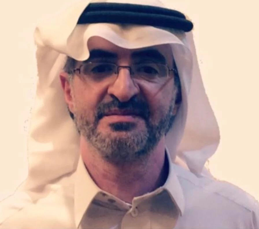 "مواقف العظماء تترجمها الأفعال"