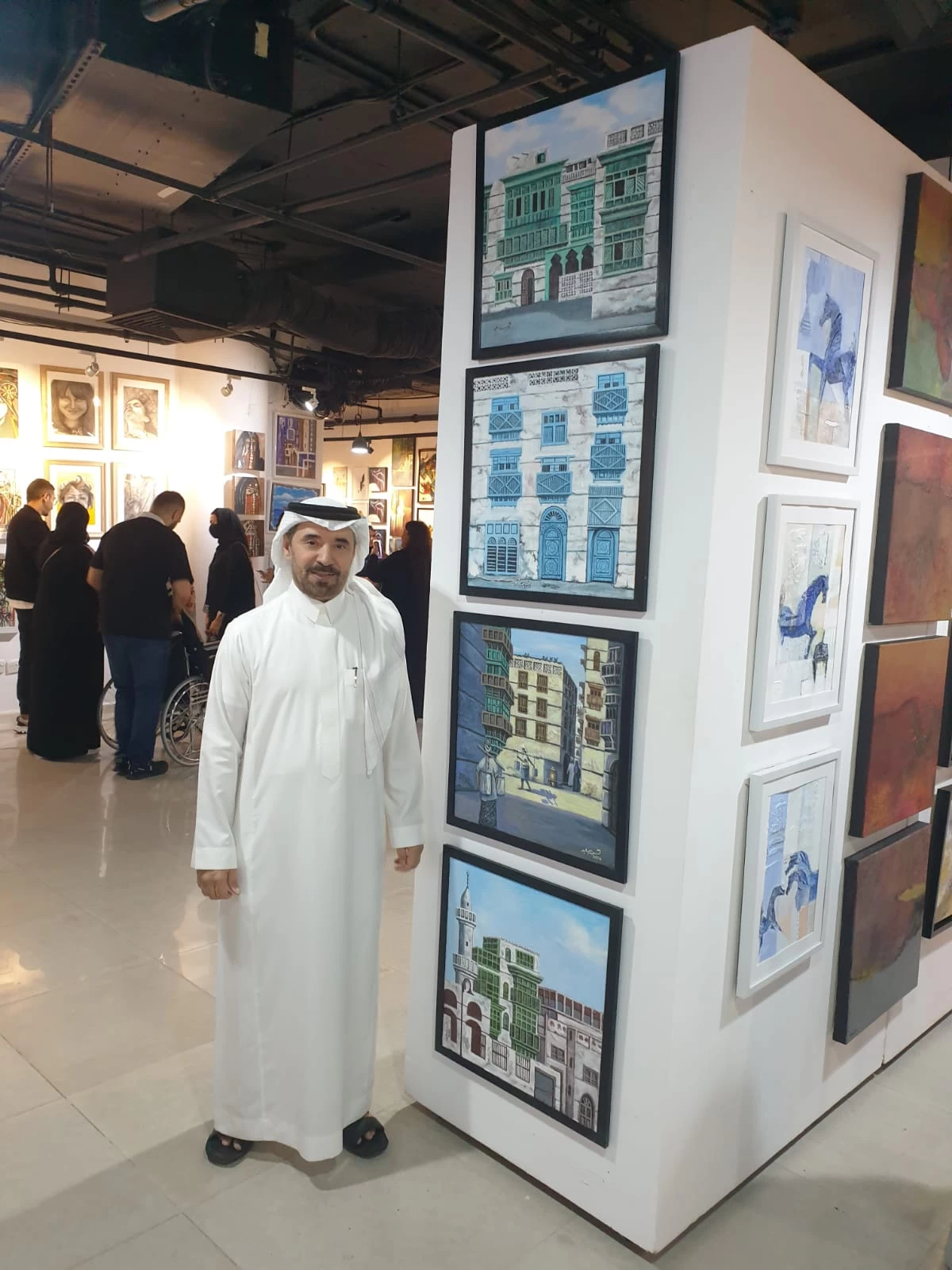 أتيليه جدة للفنون الجميلة ينظم معرض ( لوحة في كل بيت) في دورته (16) 