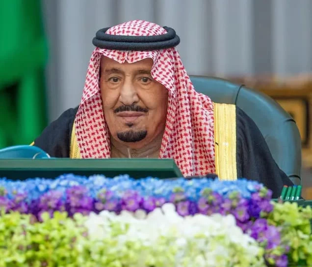 خادم الحرمين الشريفين يرأس جلسة مجلس الوزراء