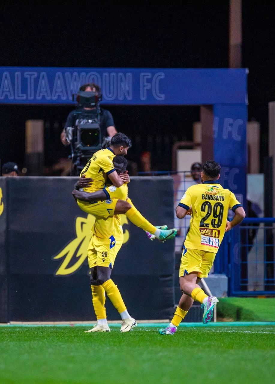 ​​​​​​​‎التعاون يهزم الأخدود والرياض يتعادل إيجابياً مع الرائد