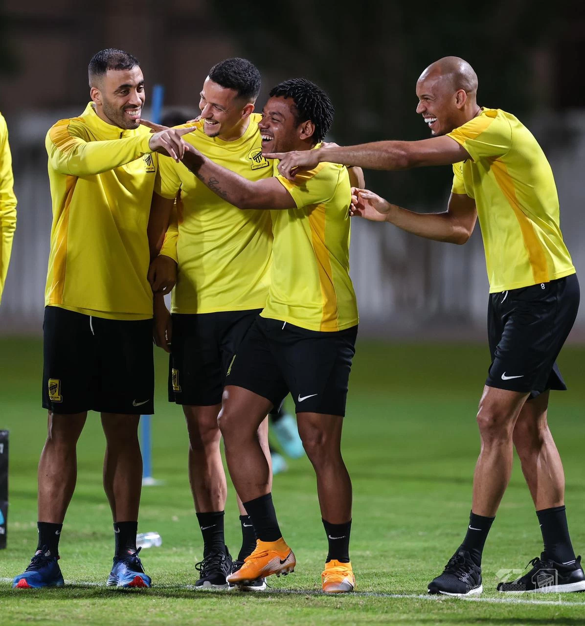 في ذهاب ربع نهائي البطولة الآسيوية ، النصر يحلّ ضيفاً على العين والهلال يستضيف الاتحاد في كلاسيكو مثير.