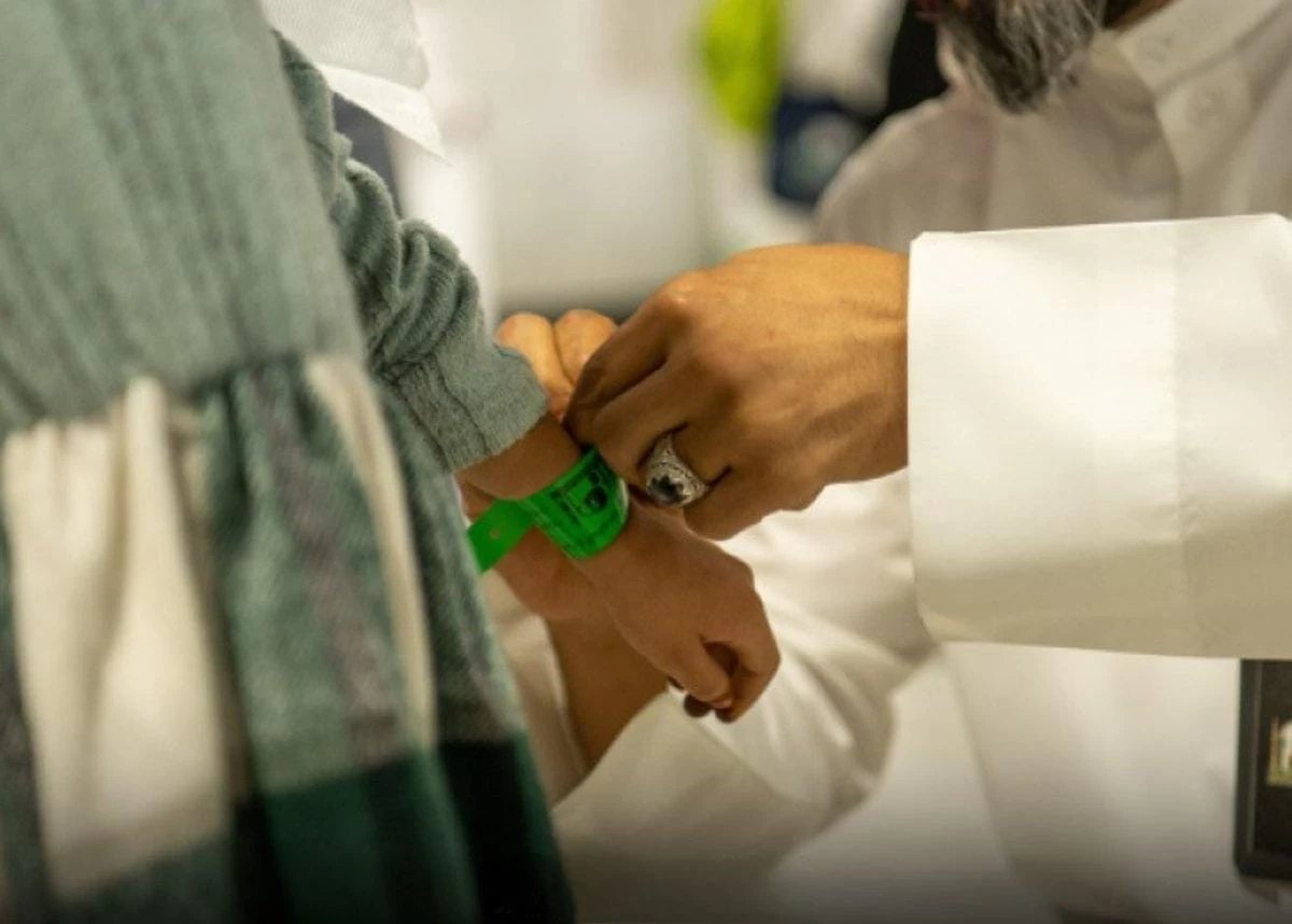 العناية بشؤون الحرمين تخصص أجهزة أساور للأطفال في مداخل المسجد الحرام