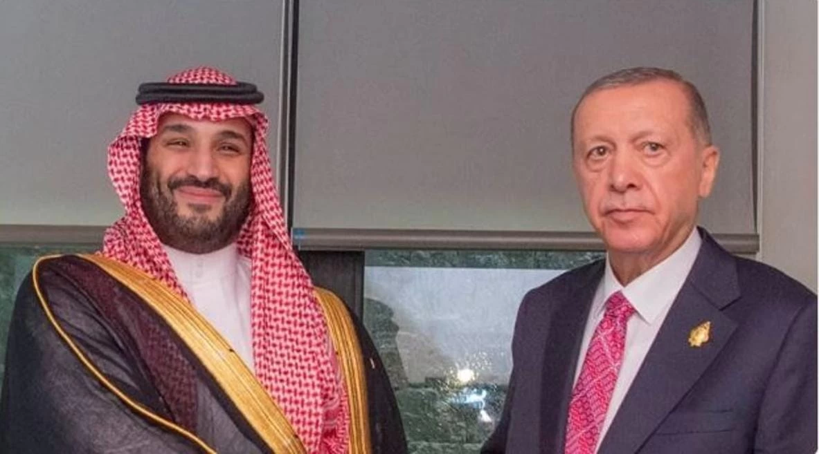 ولي العهد يتلقى اتصالاً هاتفياً من الرئيس التركي للتهنئة بقرب عيد الفطر المبارك 