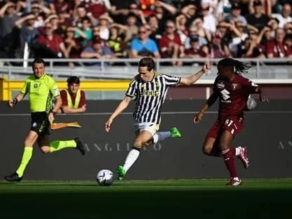 يوفنتوس يواصل سلسلة نتائجه السلبية ويتعادل مع مضيفه تورينو بلا أهداف 