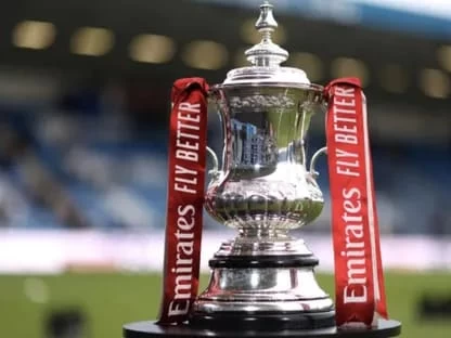 إقامة نهائي كأس إنجلترا بين مانشستر سيتي والمان يونايتد في 25 مايو
