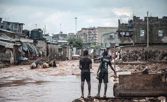 ارتفاع حصيلة ضحايا الفيضانات في كينيا إلى 188 قتيلاً