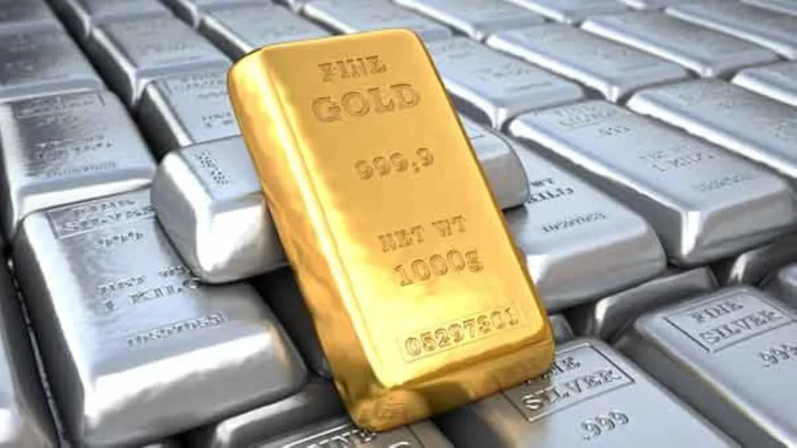 استقرار أسعار الذهب وانخفاض الفضة