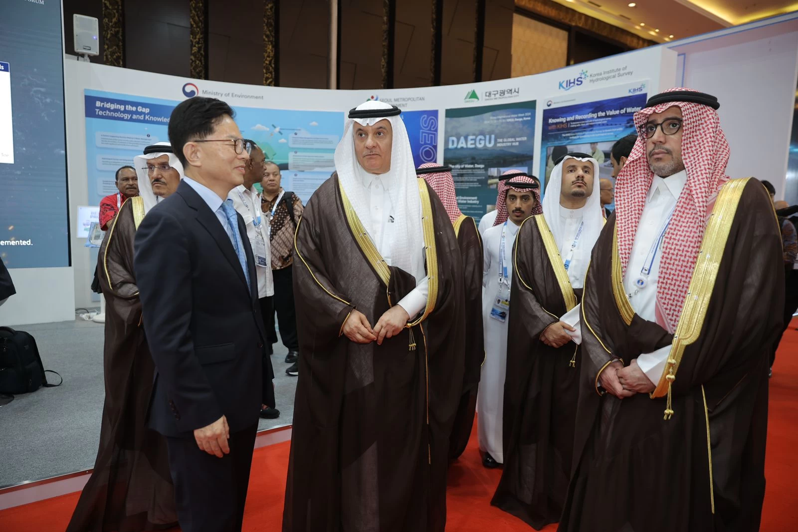 المملكة تستعرض جهود منظومة المياه لتطوير القطاع أمام الدول المشاركة في معرض المنتدى العالمي للمياه بإندونيسيا