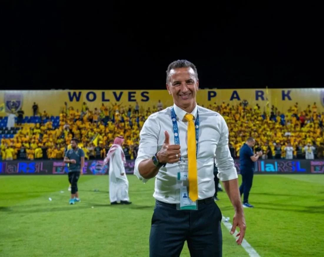 رسمياً .. البرازيلي شاموسكا مدرباً لنادي نيوم