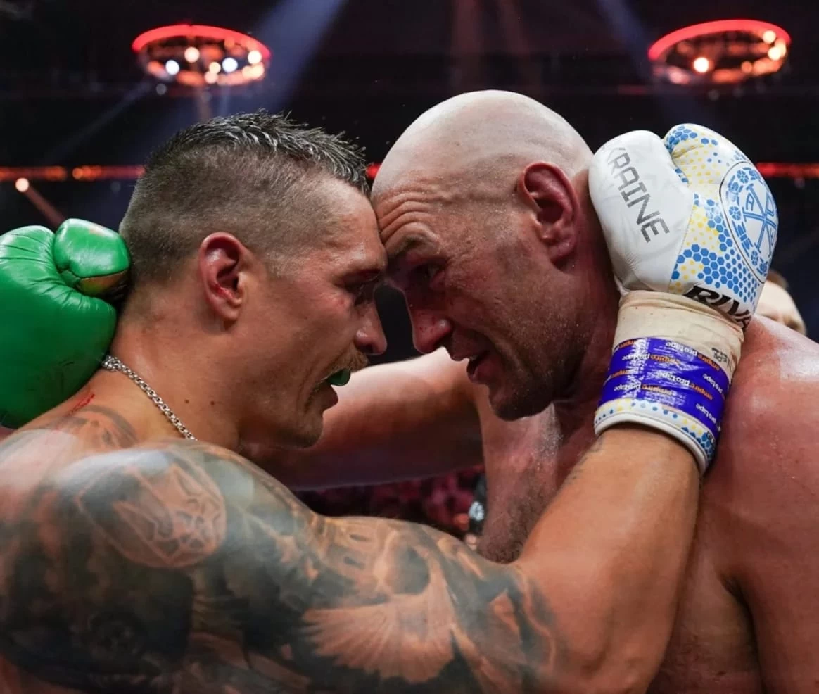 تركي آل الشيخ يعلن عن نزال بين أوزيك وفيوري ضمن فعاليات موسم الرياض