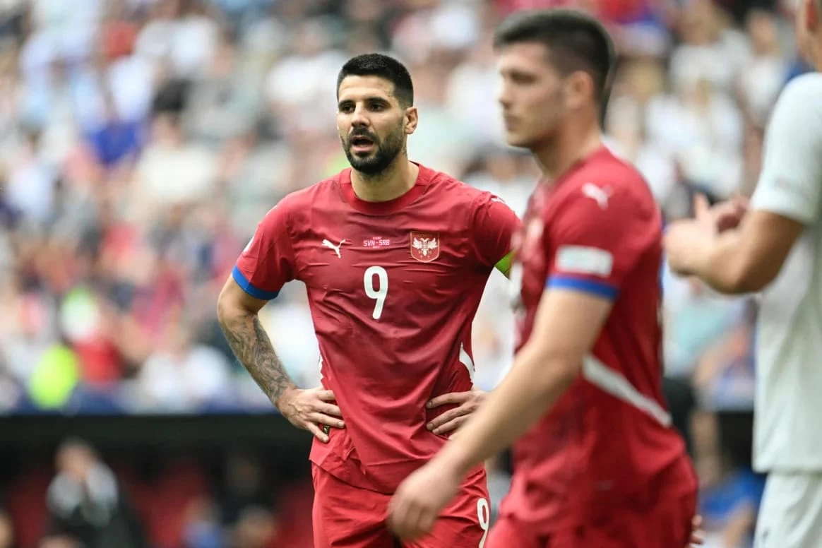 صربيا تخطف تعادلا قاتلاً أمام سلوفينيا وتحافظ على آمالها في بلوغ الدور الثاني 