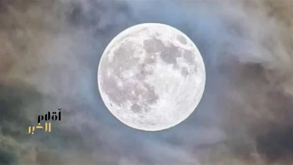 بدر رمضان يزين سماء الوطن العربي