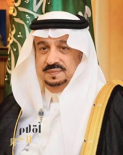 أمير منطقة الرياض يعزي في وفاة سعد الوعلان