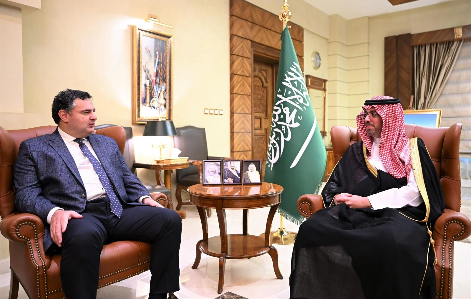 مُحَافظَ جدة يستقبل سفير جمهوريّة جورجيا لدى المملكة