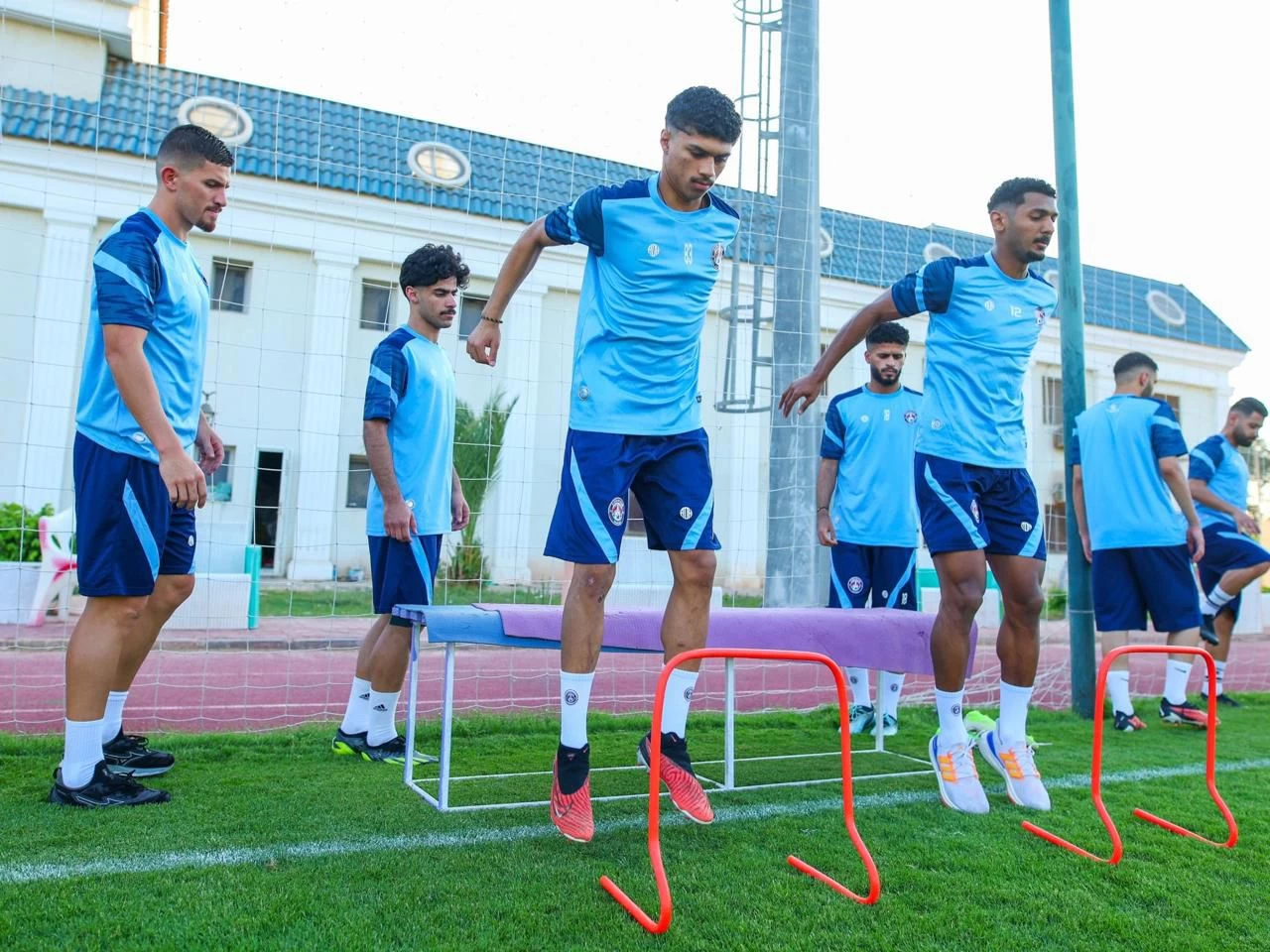 العدالة يبدأ معسكره الخارجي الإعدادي بمصر  