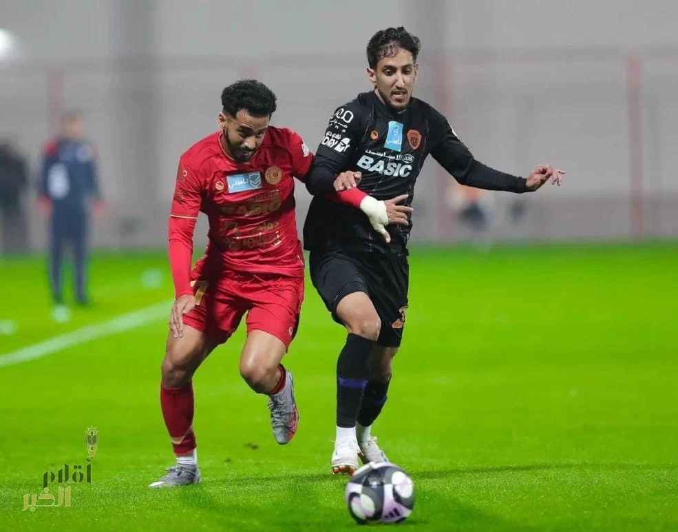 الأخدود يهزم الوحدة والفيحاء يفرض التعادل على ضمك في ملعبه