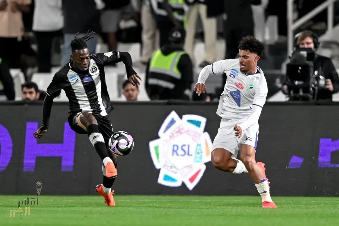 نهاية اللقاء المثير بين الشباب والفتح بالتعادل الإيجابي 