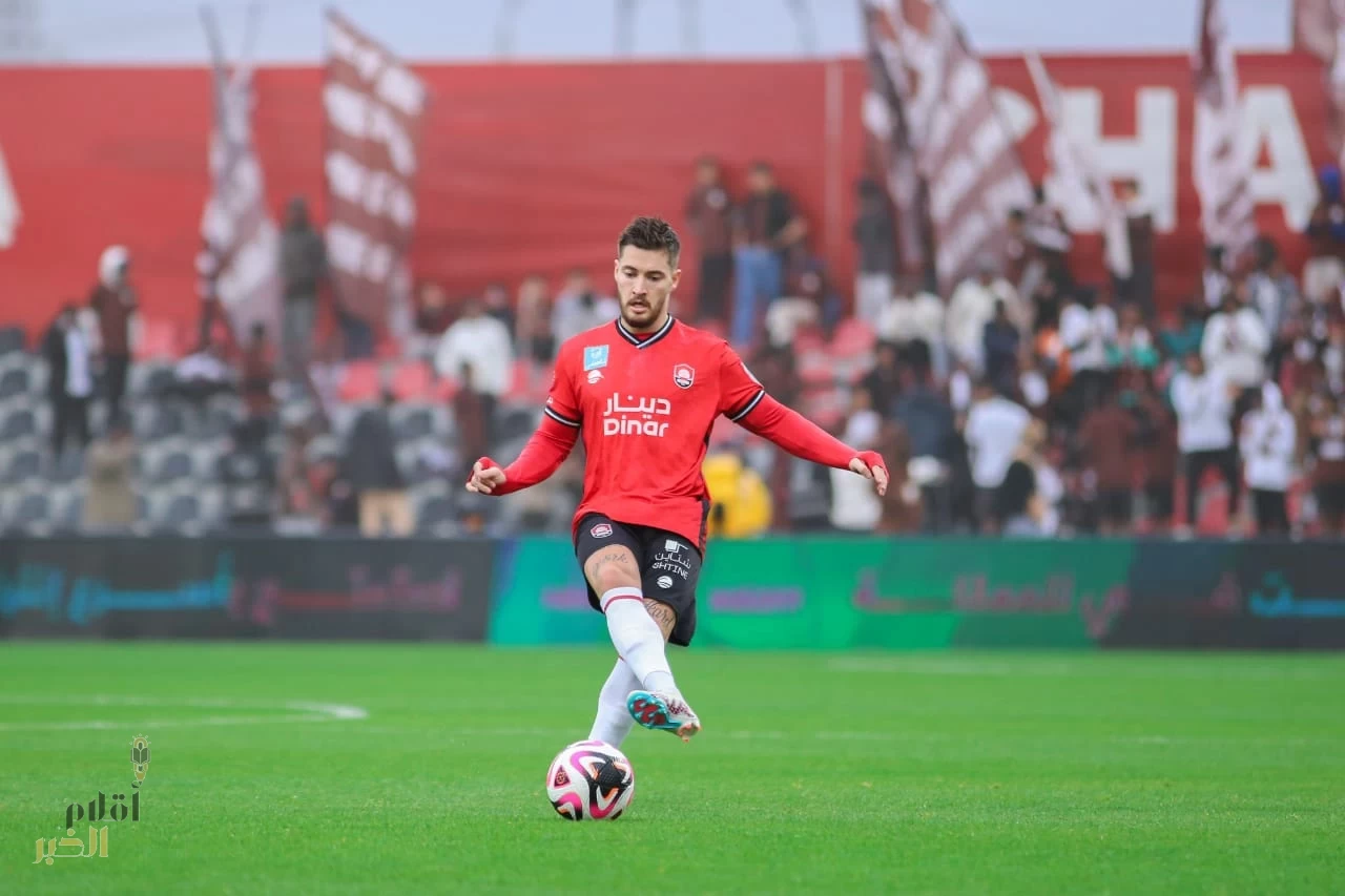 الشباب والرائد يحجزان مقعديهما في نصف نهائي كأس الملك