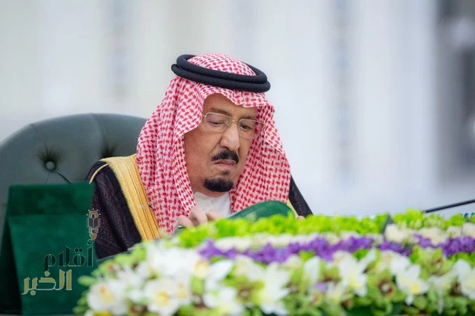 خادم الحرمين الشريفين يرأس جلسة مجلس الوزراء