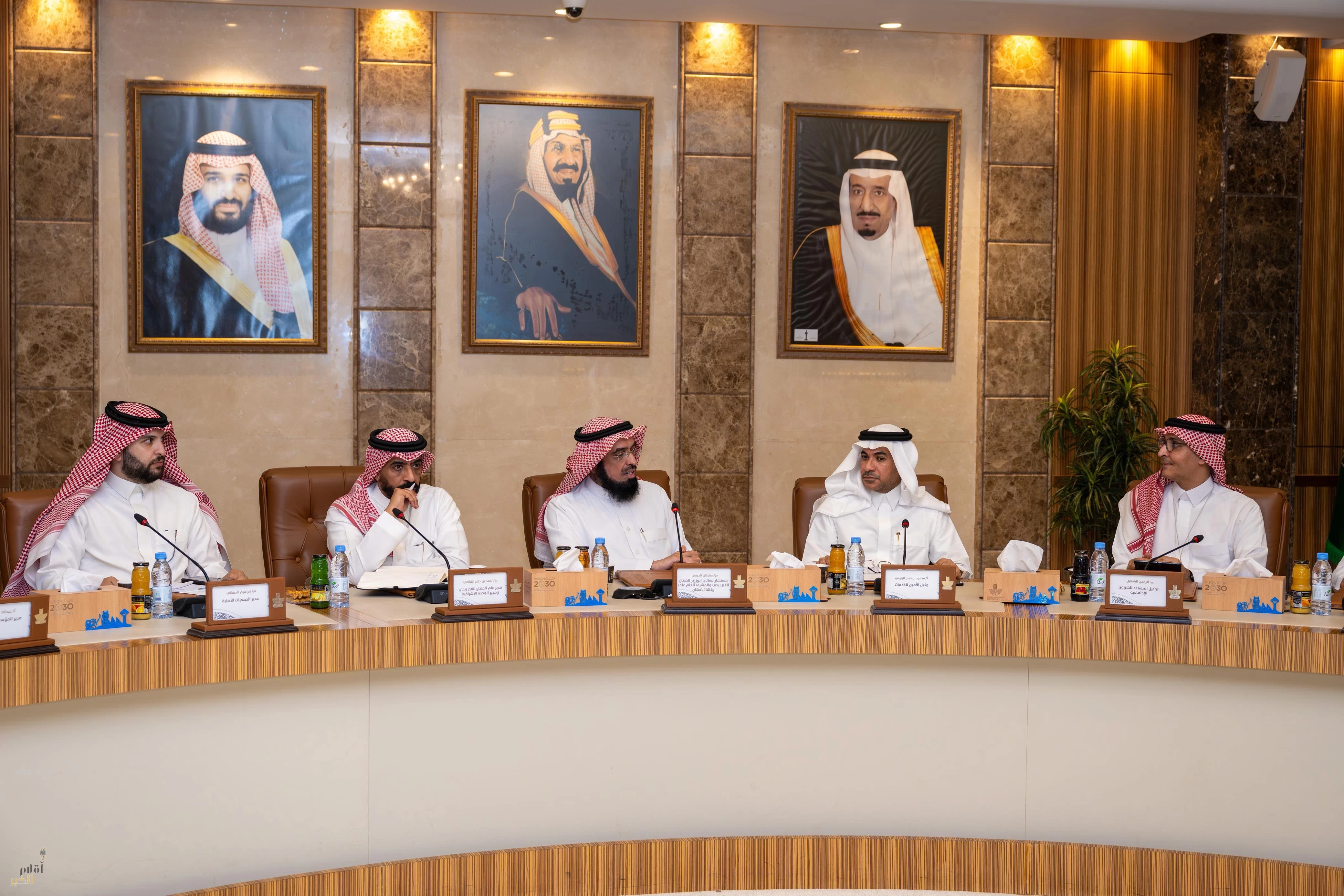 أمانة الشرقية تبحث تمكين القطاع الثالث في تحسين المشهد الحضري
