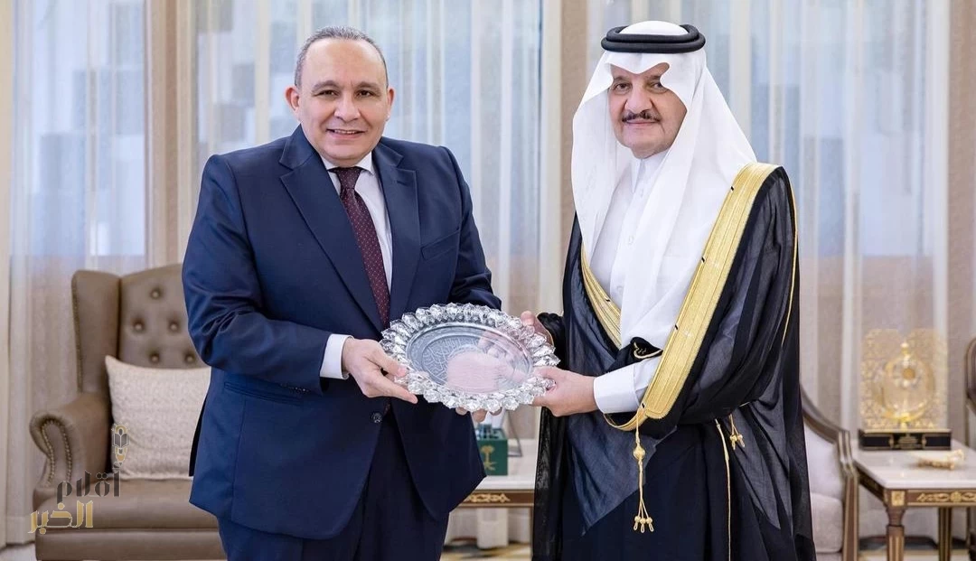 أمير المنطقة الشرقية يستقبل القنصل بسفارة جمهورية مصر العربية لدى المملكة