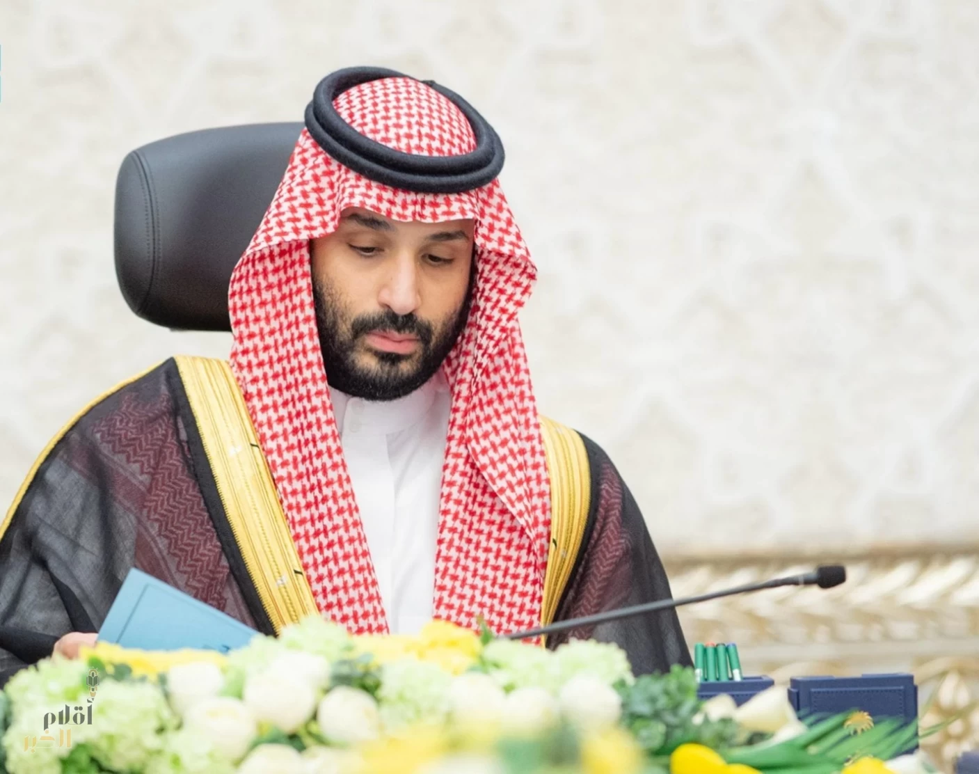 سمو ولي العهد يرأس جلسة مجلس الوزراء في نيوم