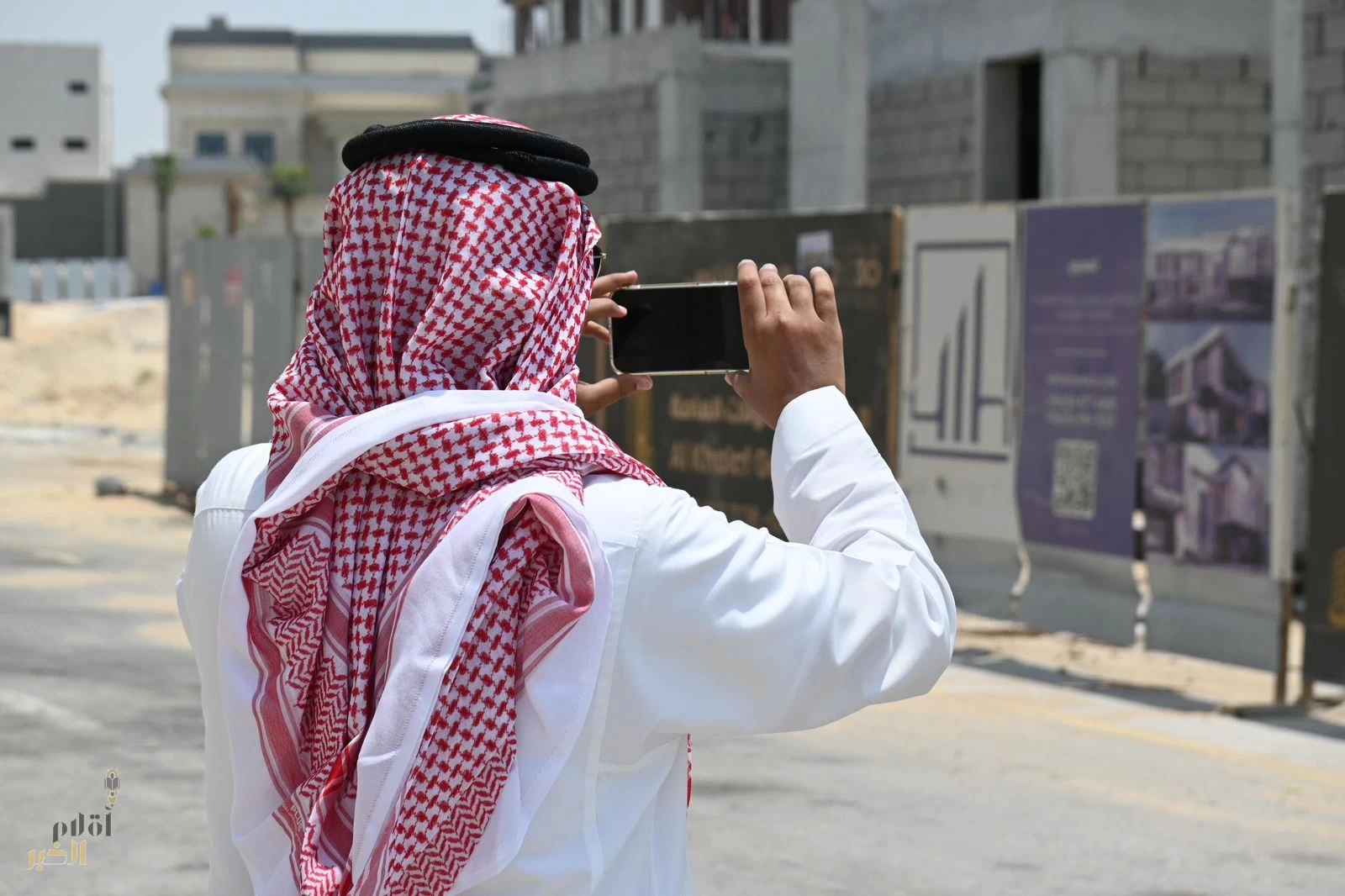 بلدية الظهران تكثف الرقابة على المباني قيد الإنشاء للحد من التشوه البصري