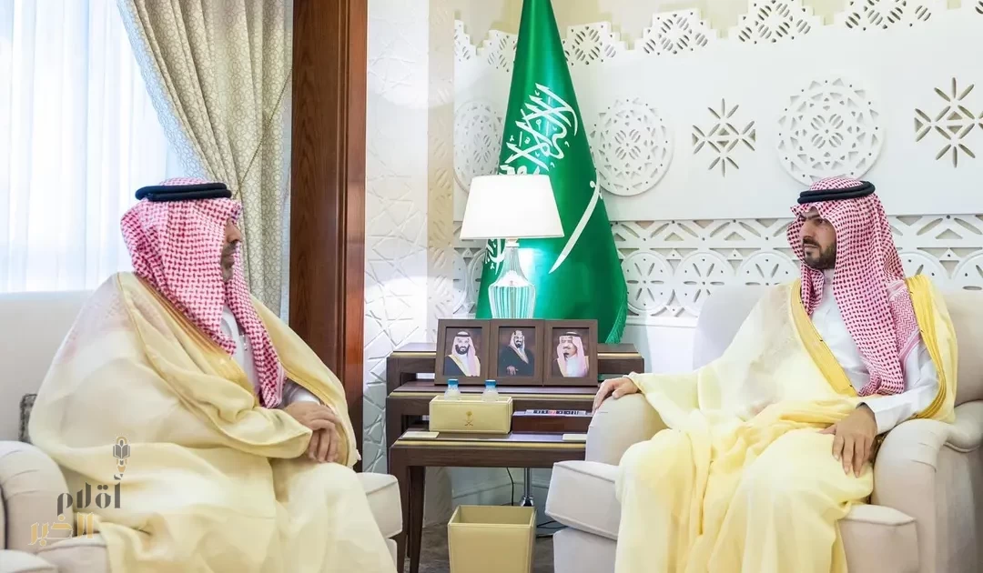 نائب أمير الشرقية يستقبل مدير عام فرع وزارة الصحة بمناسبة تعيينه