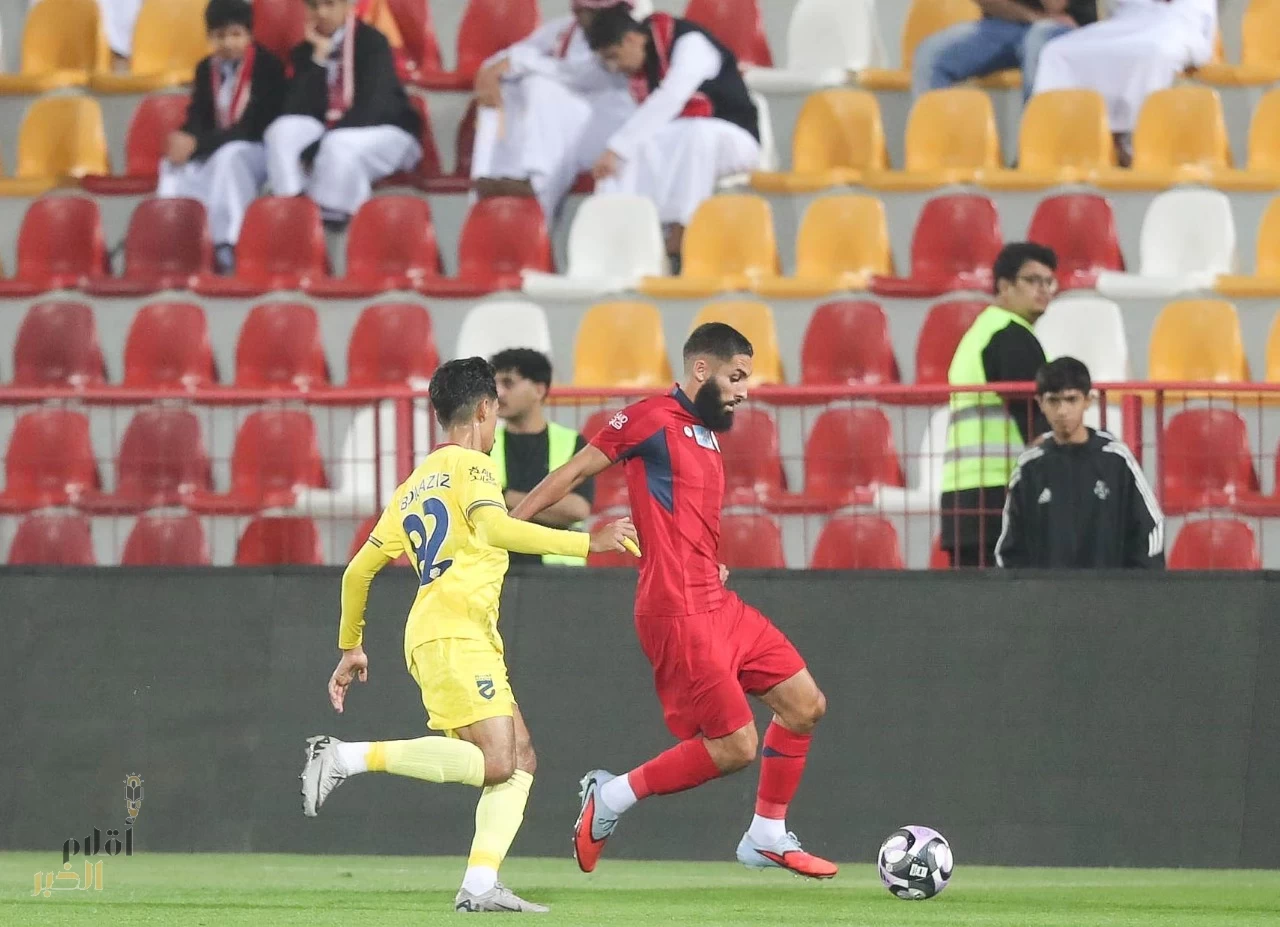 تعادل إيجابي يفتتح منافسات دوري روشن بين ضمك والحزم