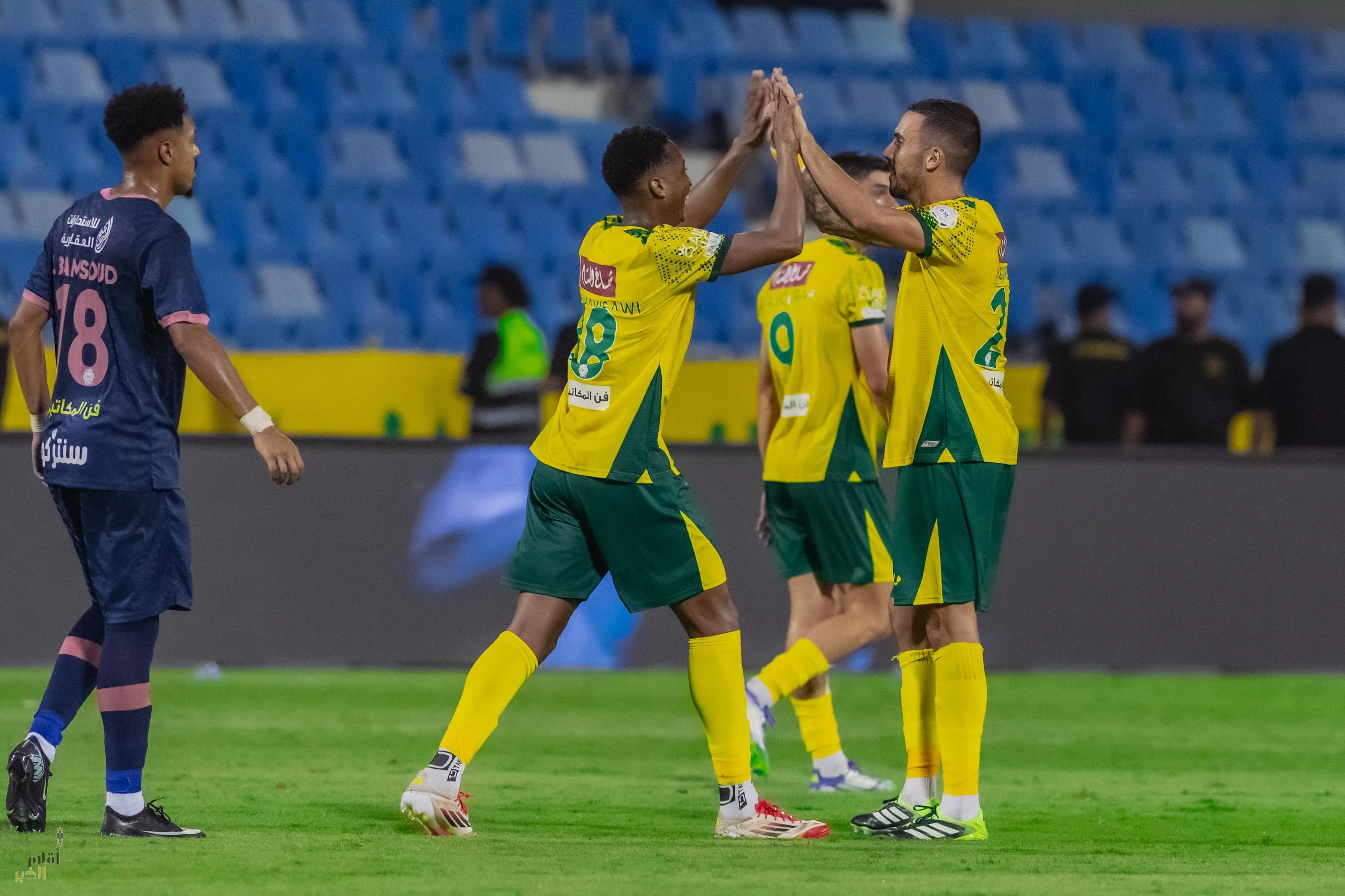 الخليج يلحق الفيحاء بالشباب 