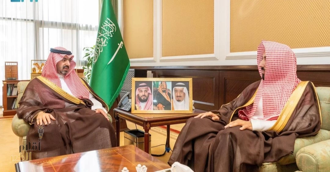 نائب أمير تبوك يستقبل مدير عام فرع الرئاسة العامة لهيئة الأمر بالمعروف والنهي عن المنكر بالمنطقة