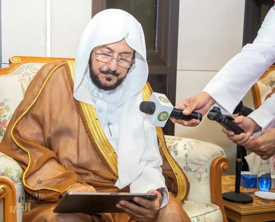 تدشين مشروع طِباعة ترجمتين جديدتين لمعاني القرآن الكريم بمجمع طباعة المصحف الشريف