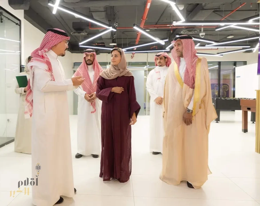 الأميرة سارة بنت بندر تطّلع على برامج ومبادرات بنك التنمية الاجتماعية بالرياض
