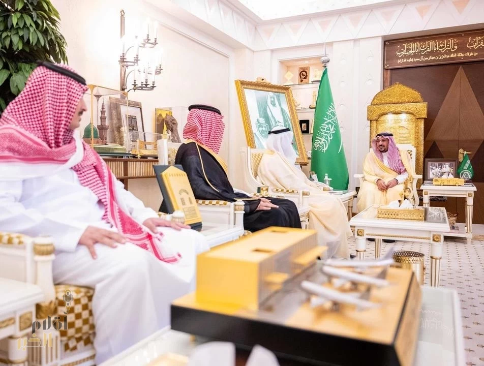 أمير القصيم يرعى توقيع اتفاقية لتنفيذ 100 متجر إلكتروني ودعم التحول التقني