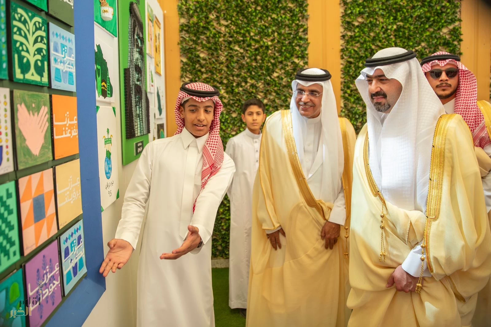 نائب أمير منطقة تبوك يرعى حفل مدارس الملك عبدالعزيز النموذجية باليوم الوطني الـ95 