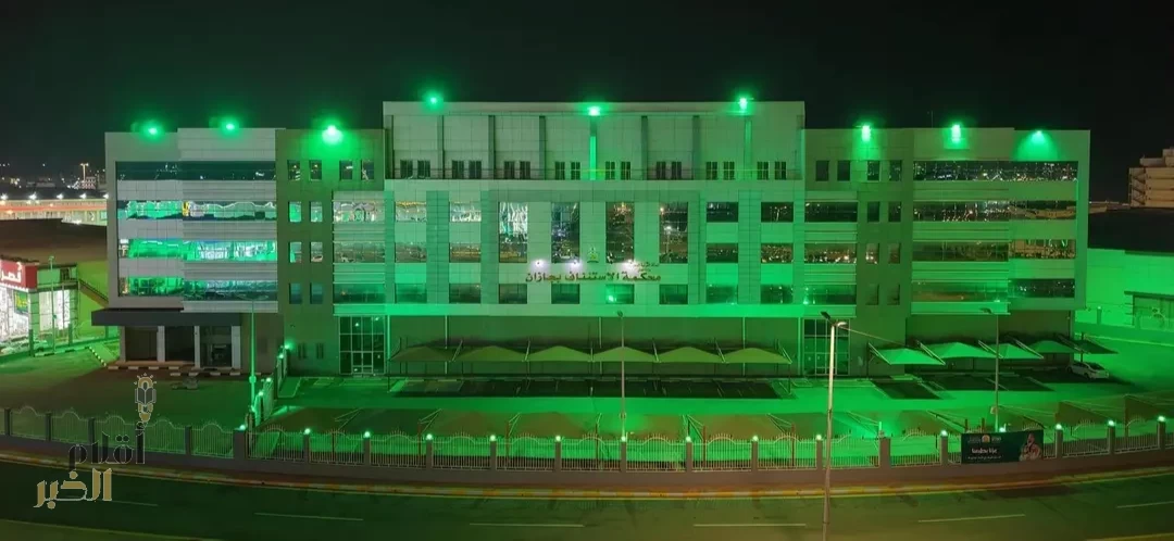 المباني الحكومية بجازان ومحافظاتها ترتدي الأخضر احتفاءً باليوم الوطني الـ95