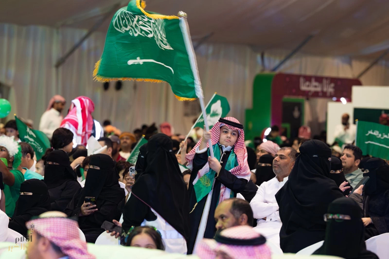 أمانة الشرقية.. مشاركة واسعة من الأهالي والزوار في فعاليات المنطقة في اليوم الوطني 95